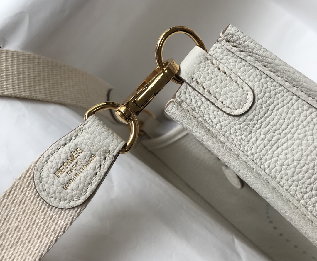 Hermes Evelyne 16 Amazone TPM Shoulder Bag In White Clemence Leather